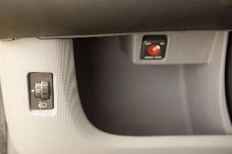 Peugeot 107 1.0-12V XS picture 14
