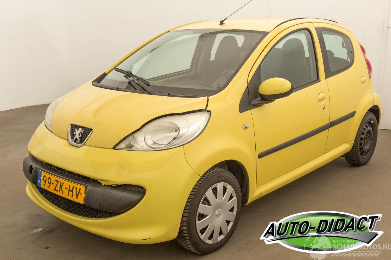 Peugeot 107 1.0-12V XS