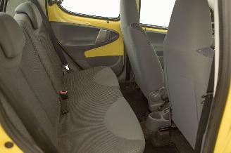 Peugeot 107 1.0-12V XS picture 23