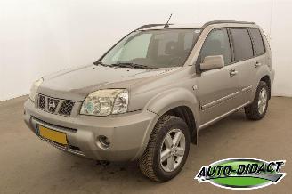 skadebil auto Nissan X-Trail 2.0 Benz 2WD Airco 2006/12