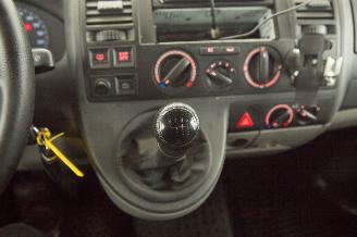 Volkswagen Transporter 2.5 TDI 9 persoons picture 10