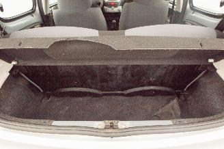 Peugeot 107  picture 29