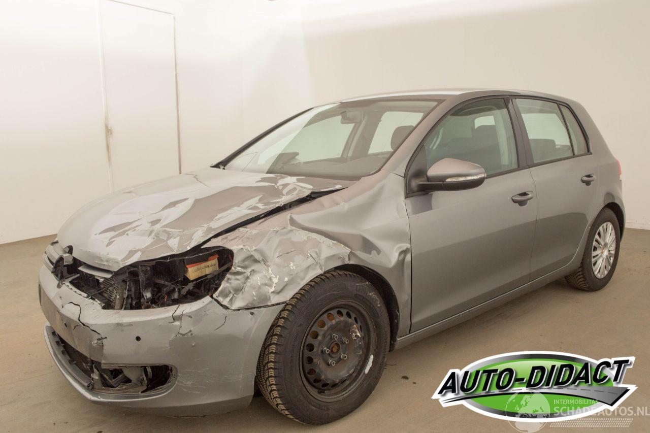 Volkswagen Golf 1.6 TDI Navi