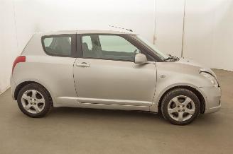 Suzuki Swift 1.3 GLS picture 40