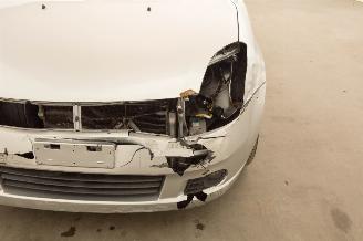 Suzuki Swift 1.3 GLS picture 32