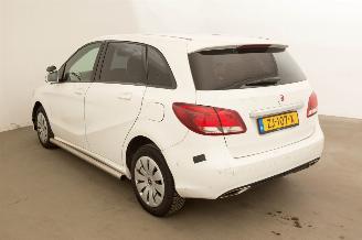 Mercedes B-klasse 220D motor kapot Ambition picture 3