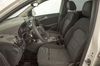 Mercedes B-klasse 220D motor kapot Ambition picture 22