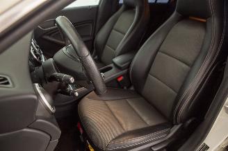 Mercedes Cla-klasse 180 Shooting Brake Leer picture 24