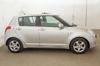 Suzuki Swift 1.3 Shogun picture 34