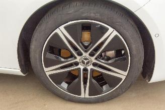 Mercedes A-klasse A180 Motor loopt Luxury Line Automaat Koppakking defect picture 25