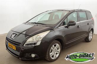 škoda osobní automobily Peugeot 5008 1.6 THP GT 7P. Leer 2011/4