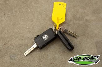 Peugeot 5008 1.6 BlueHDI 7 Pers. picture 17