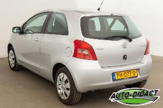 Toyota Yaris 1.0 VVTi + Airco picture 3
