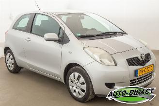Toyota Yaris 1.0 VVTi + Airco picture 2