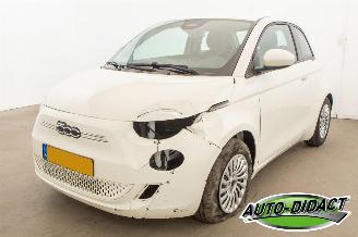 skadebil auto Fiat 500 Elek 24KWH 10.336 km 2023/3