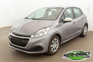 Avarii autoturisme Peugeot 208 1.2 PureTech 90.243 km 2019/1
