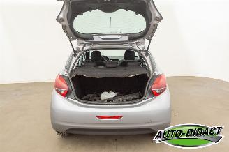 Peugeot 208 1.2 PureTech 90.243 km picture 30