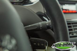 Peugeot 208 1.2 PureTech 90.243 km picture 11