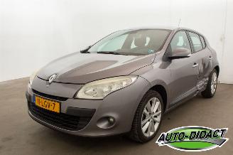 krockskadad bil auto Renault Mégane 1.6 Celsium 2010/4