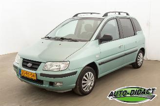 krockskadad bil auto Hyundai Matrix 1.6i Active Cool 2005/7