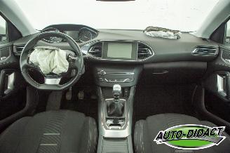 Peugeot 308 1.6 THP Allure Pano Clima Navi picture 22