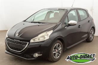 škoda osobní automobily Peugeot 208 1.2 Airco 2013/12