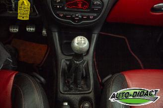 Peugeot 206 CC 2.0-16V Cabrio picture 18