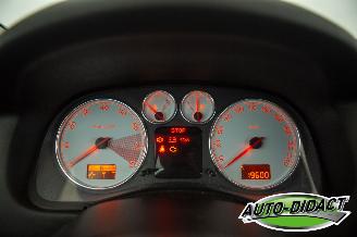 Peugeot 307 CC 2.0-16V Motorschade picture 6