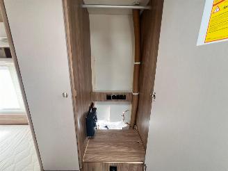 Burstner  Premio picture 14