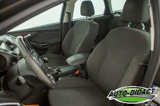 Ford Focus 1.5 Clima Navi Titanium Edition picture 28