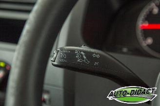 Volkswagen Transporter 2.0 TDI Automaat Airco 9 persoons picture 13