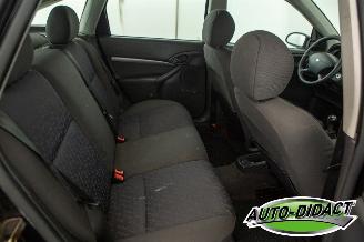 Ford Focus 1.4-16V Trend Airco picture 18
