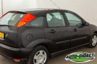 Ford Focus 1.4-16V Trend Airco picture 30
