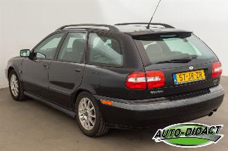 Volvo V-40 2.0 Airco Leder Benzine/LPG picture 3