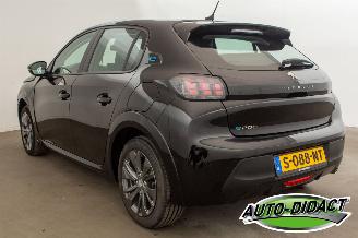Peugeot e-208 EV Active Pack 50 kWh 56.042 km Automaat Clima Navi picture 3