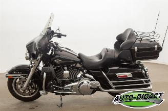 Harley-Davidson Electra Glide 96 FLHTCU Classic Electra Glide Ultra picture 16