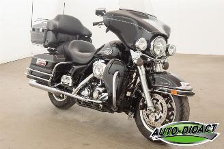 Harley-Davidson Electra Glide 96 FLHTCU Classic Electra Glide Ultra picture 2