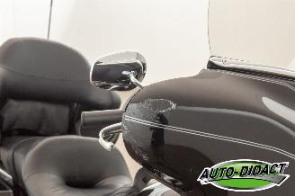 Harley-Davidson Electra Glide 96 FLHTCU Classic Electra Glide Ultra picture 18