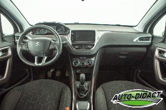 Peugeot 2008 1.2 Airco Navi 96.849 km picture 21