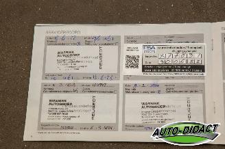 Peugeot 308 1.2 PureTech Clima Navi Pano Camera Blue Lease Executive picture 30