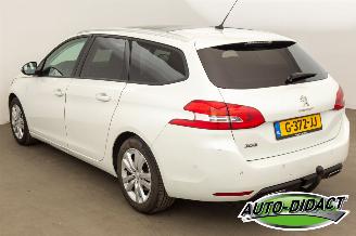 Peugeot 308 1.2 PureTech Clima Navi Pano Camera Blue Lease Executive picture 3