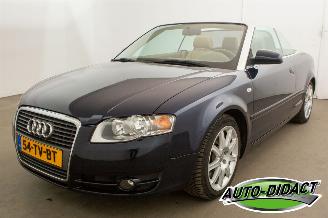 krockskadad bil auto Audi A4 Cabrio 1.8 Turbo Clima Navi Leder Pro Line 2007/1