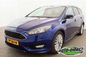 krockskadad bil auto Ford Focus 1.5 Titanium Edition Clima Navi 2015/7