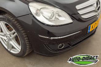 Mercedes B-klasse 200 Automaat Pano picture 31
