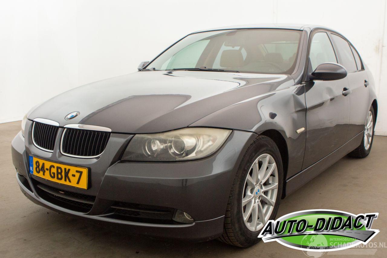 BMW 3-serie 320i Automaat Airco Leder