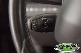 Peugeot 2008 1.2 Allure Clima picture 14