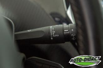 Peugeot 2008 1.2 Allure Clima picture 16