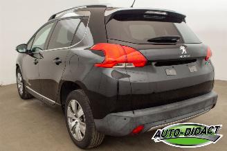 Peugeot 2008 1.2 Allure Clima picture 3