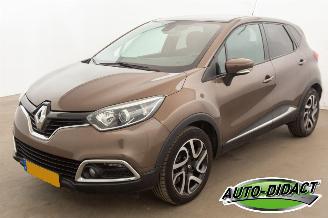 Voiture accidenté Renault Captur 1.2 TCe Automaat Clima Navi Dynamique 2015/1
