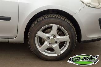 Renault Clio 1.2-16V Airco Expression picture 35